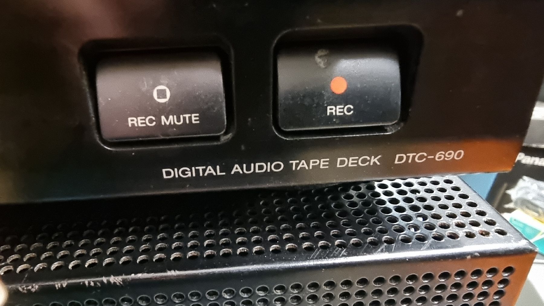Sony Registratori: Sony DAT DTC-690 – Usato da Schöfflisdorf venduto da Silvervintage.CH 1
