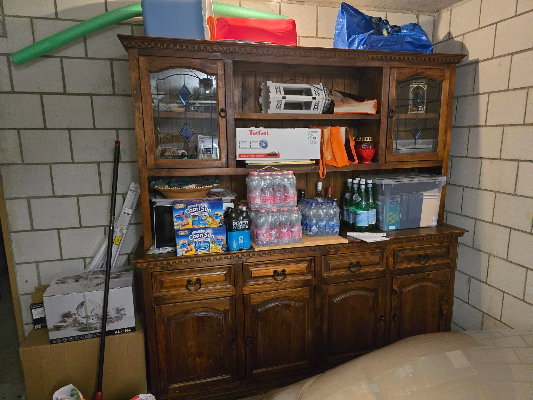 Vitrinen: Vitrine – Gebraucht aus Herznach von gra_6qjv