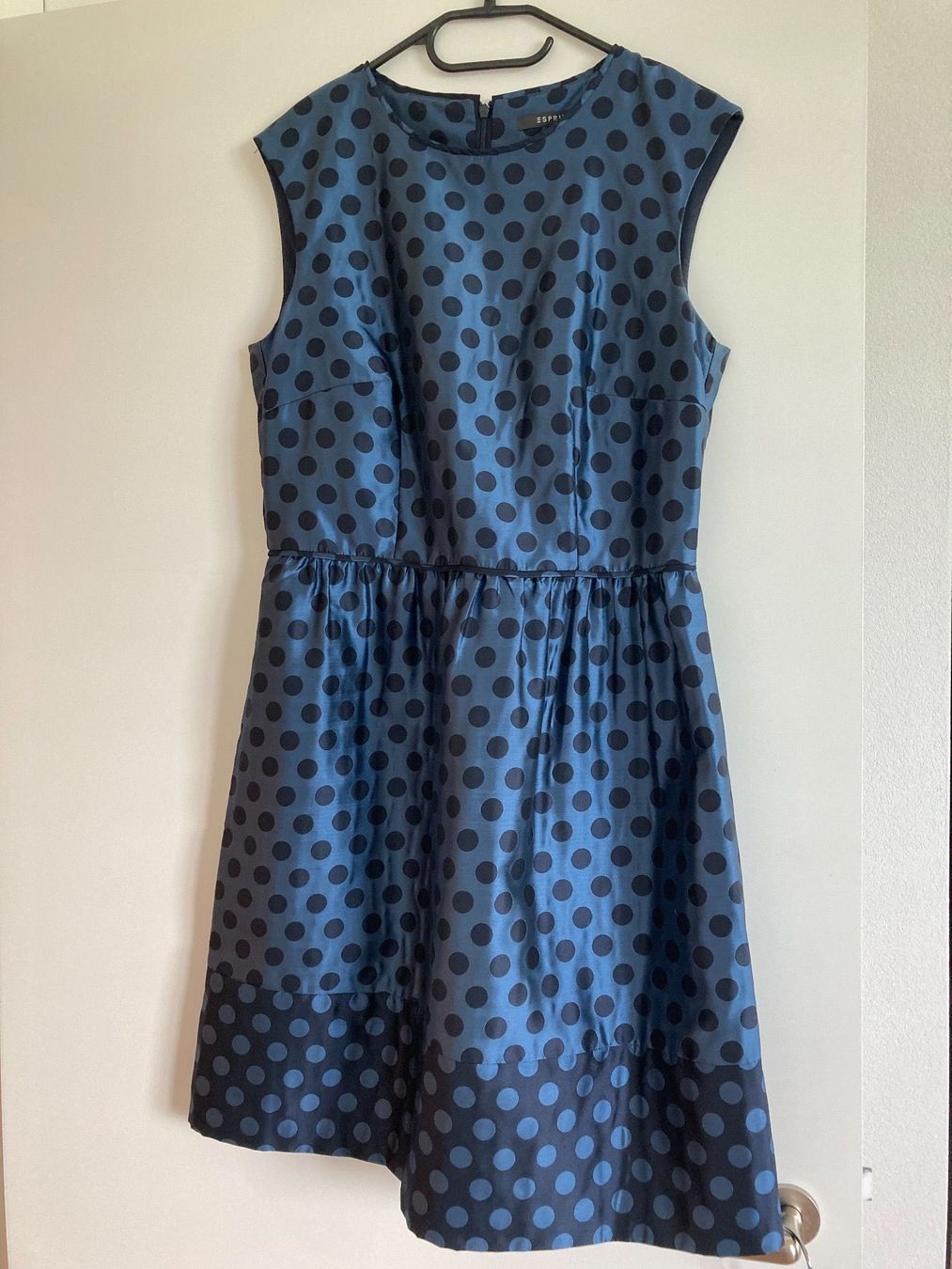 Esprit Kleider: Wunderschönes Kleid von Esprit - 2 mal getragen – Gebraucht aus Altendorf von nic_5fbv