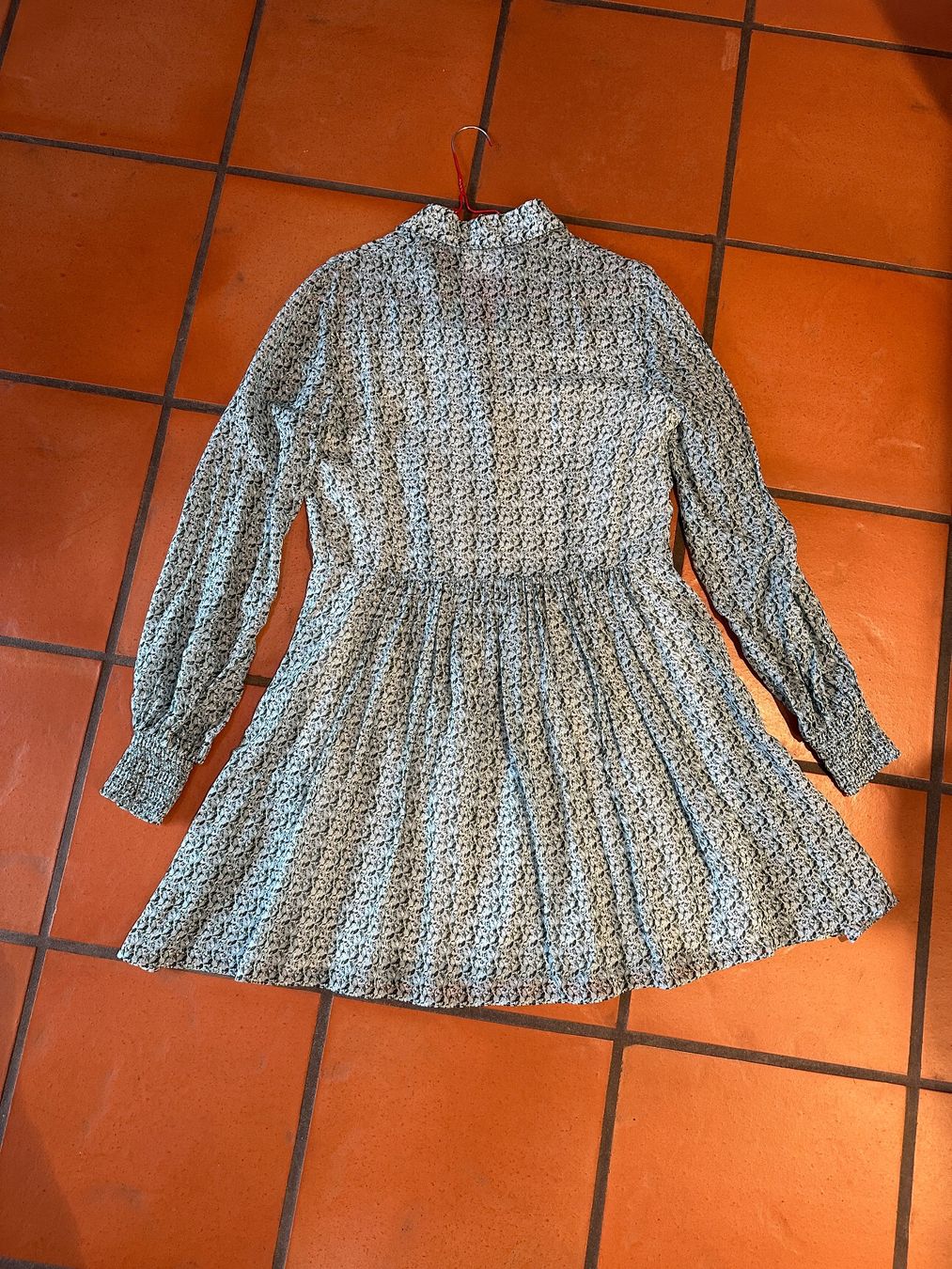 Akris Vestiti: AKRIS Kleid mit Blumenmuster, Grösse 36 / S – Usato da Luzern venduto da Tinette 1