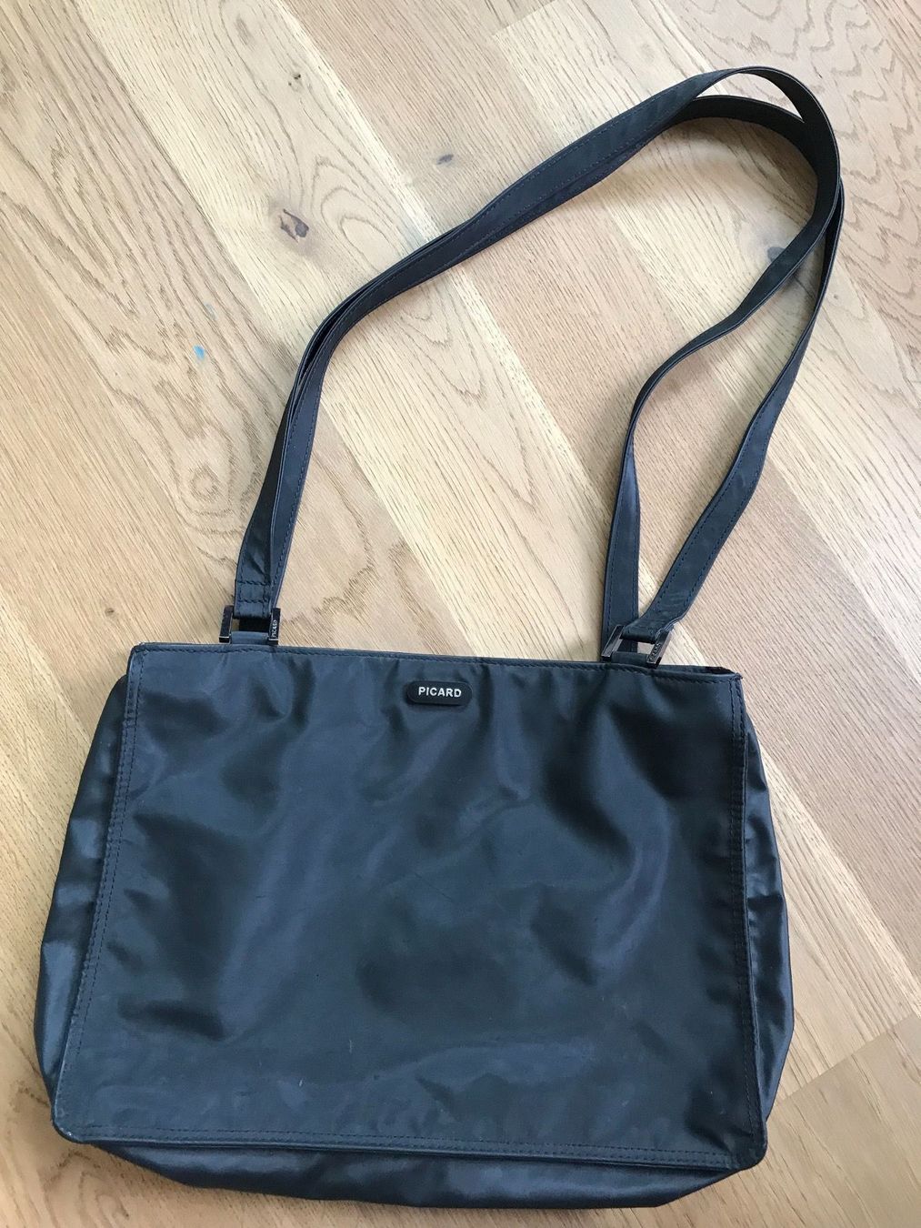 Picard Borse da donna: Picard Handtasche gebraucht schwarz – Usato da Muri b. Bern venduto da eva_7hwg