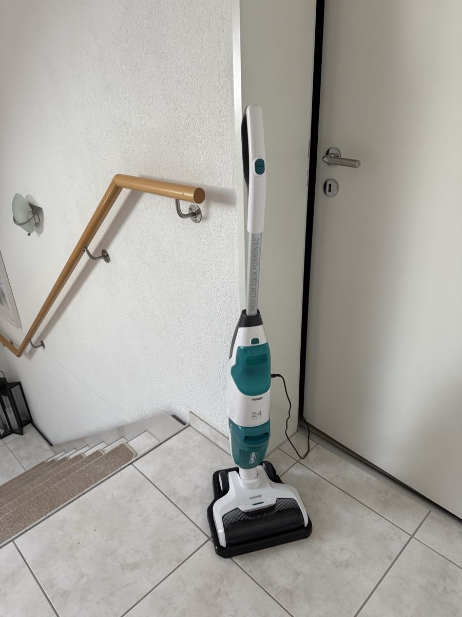 Leifheit Aspirapolveri & Accessori: Leifheit Regulus Aqua PowerVac – Usato da Hägendorf venduto da yil_69xx
