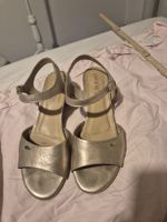 Sandalen Lasocki goldfarben Absatz Grösse 40 getragen