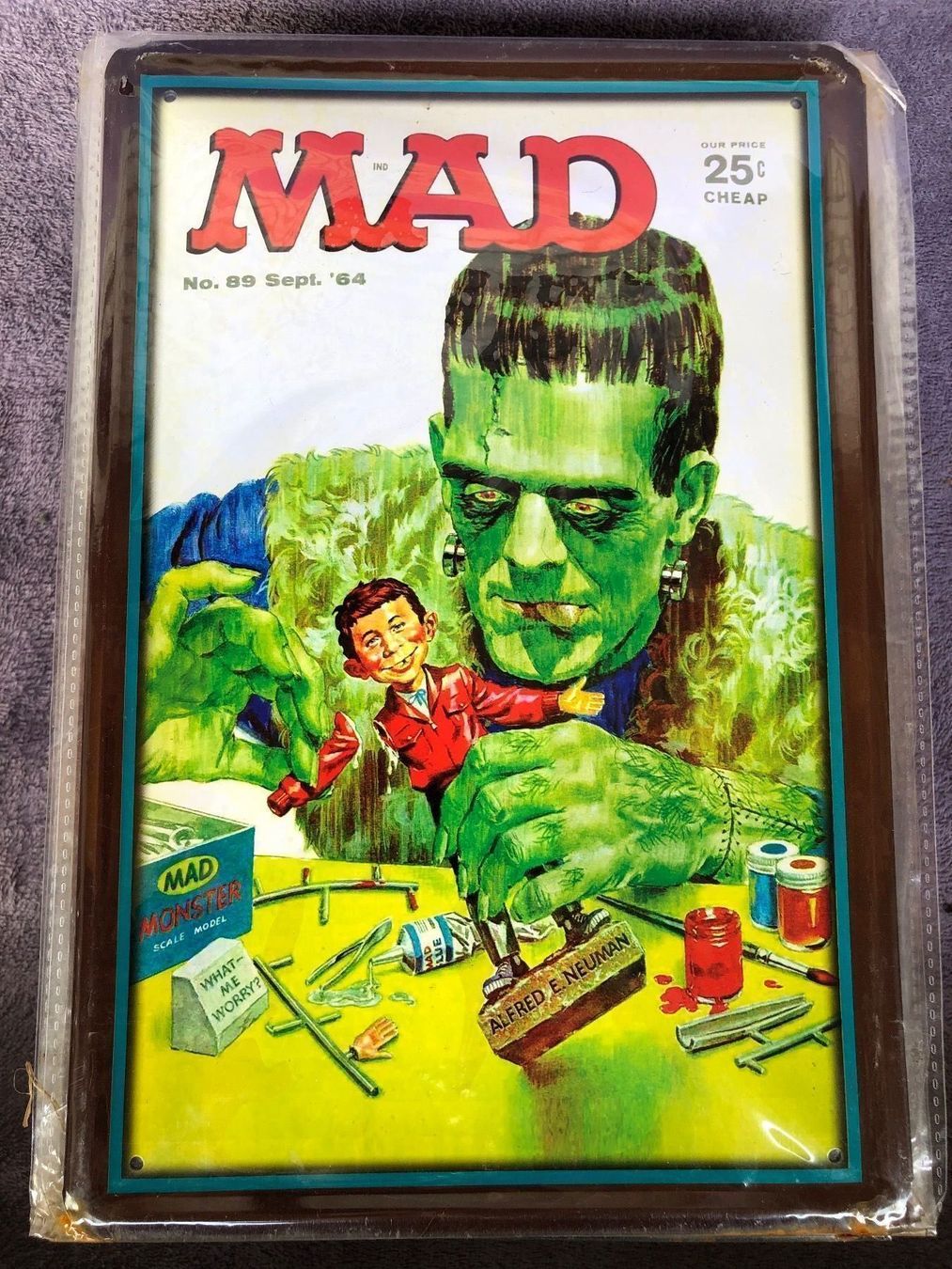 Schilder: Mad comic con alfred magazine – Neu (gemäss Beschreibung) aus Reinach AG von rares75