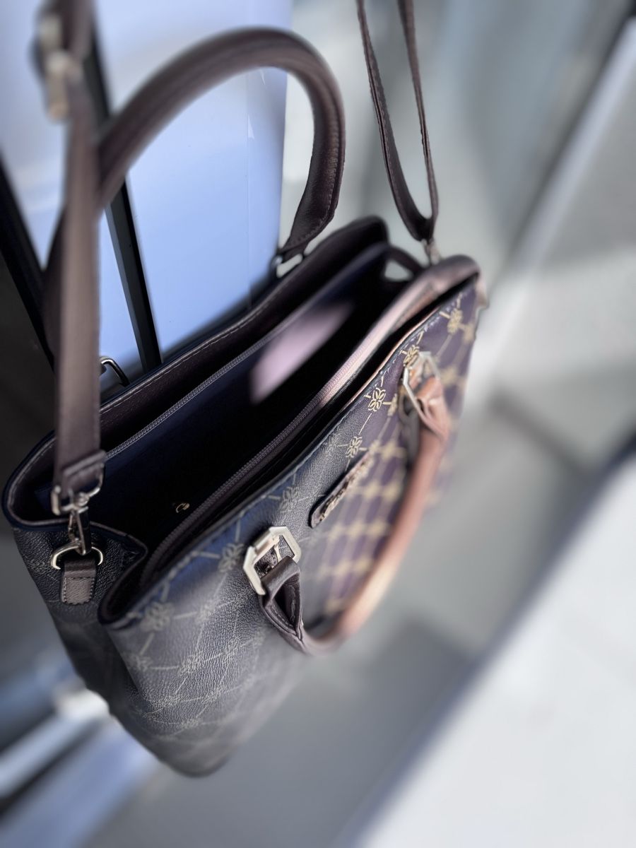 Borse da donna: Tasche braun mittelgross – Usato da Mühlau venduto da Anna0137 1