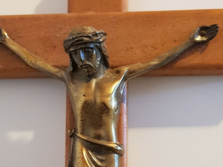 Holzartikel: HOLZKREUZ – Gebraucht aus Nottwil von echtMOMO 5