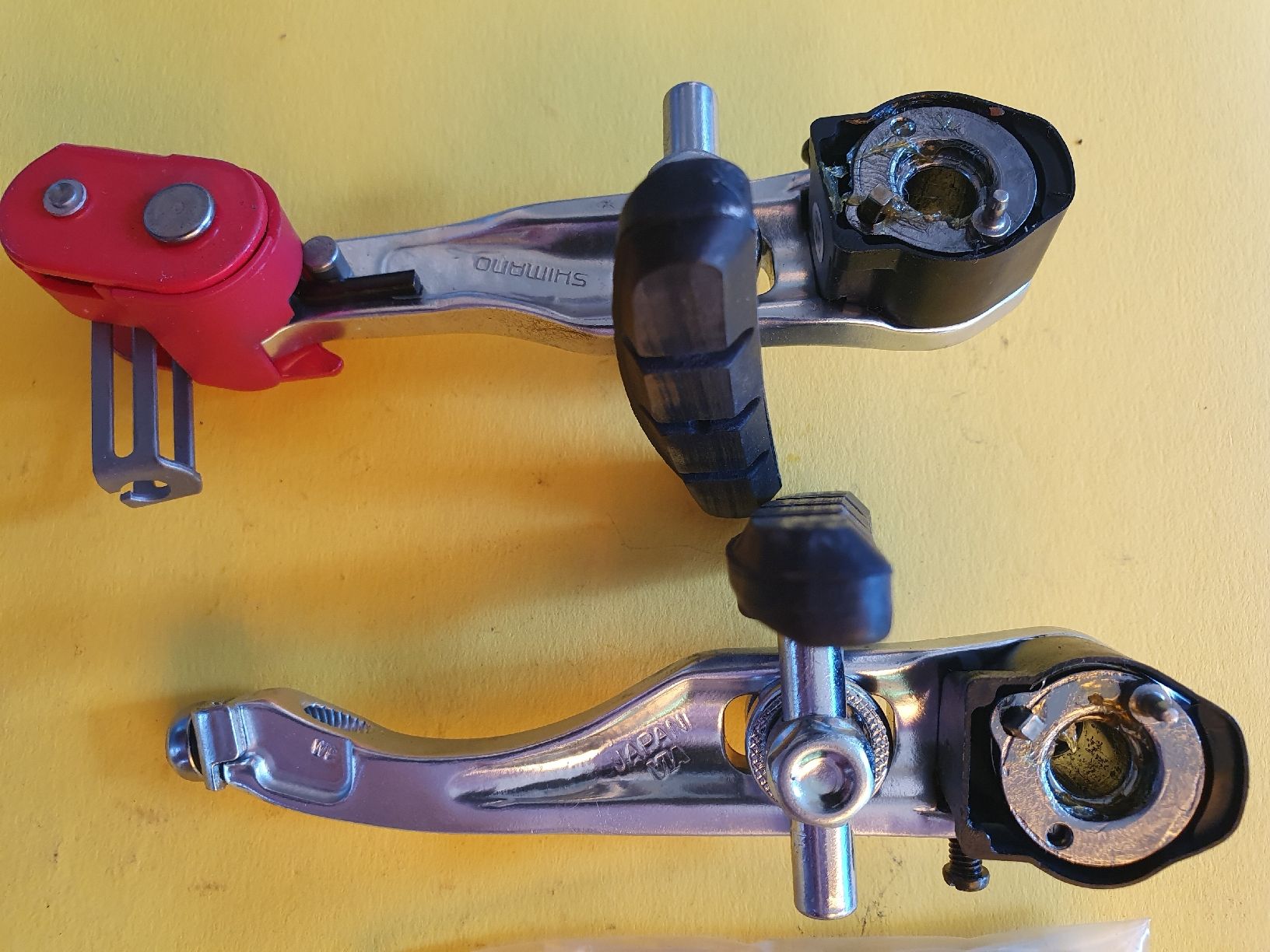 Shimano Pezzi di ricambio: 2 Kompl. SHIMANO NEXAVE V- BRAKE, Neuwertig. – Nuovo (secondo la descrizione) da Niedergösgen venduto da joh_6txt 2