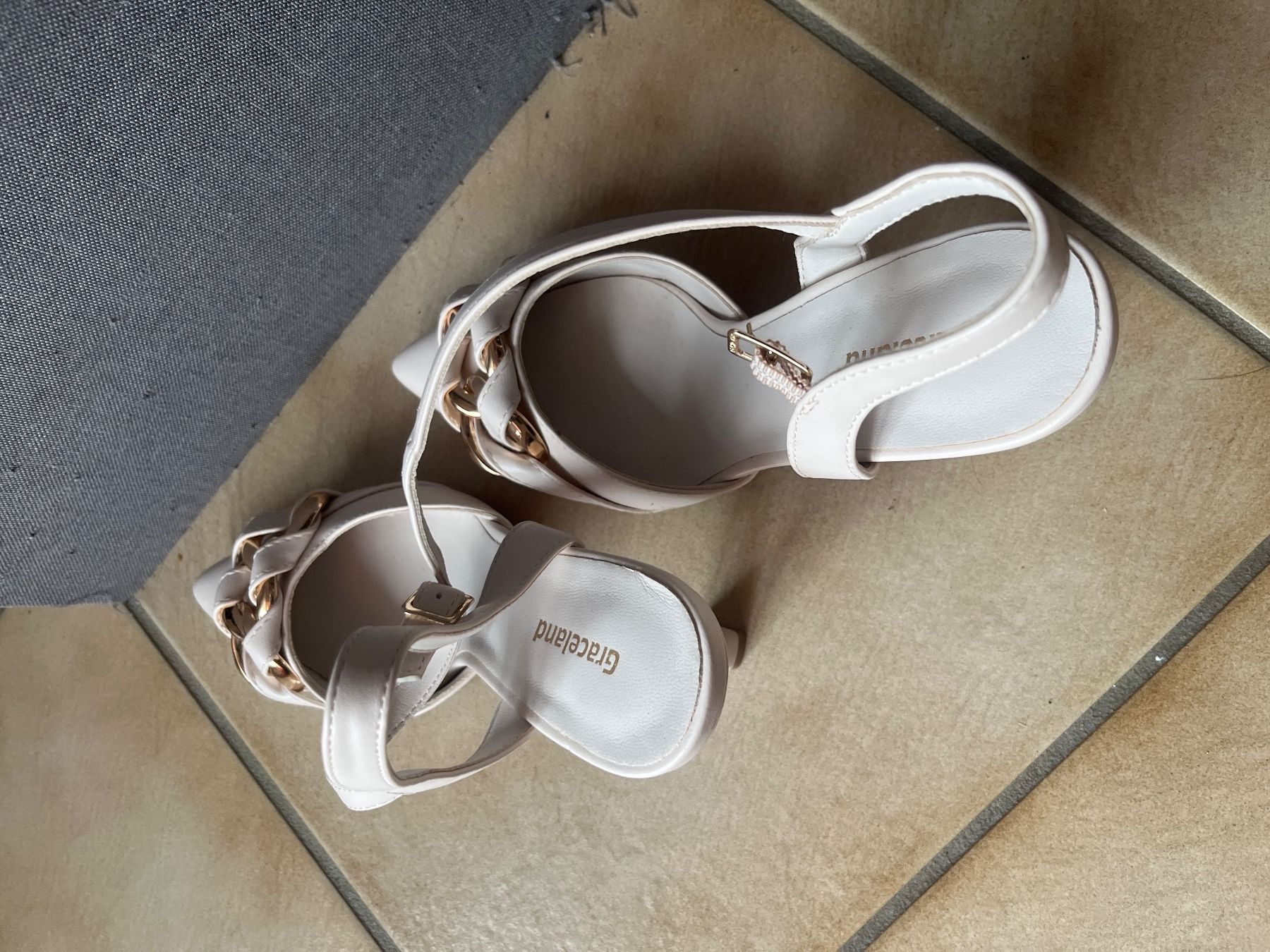 Graceland Damenschuhe: GRACELAND Escarpins blancs taille 36 neuf – Neu (gemäss Beschreibung) aus Vernayaz von Darkfrost 2