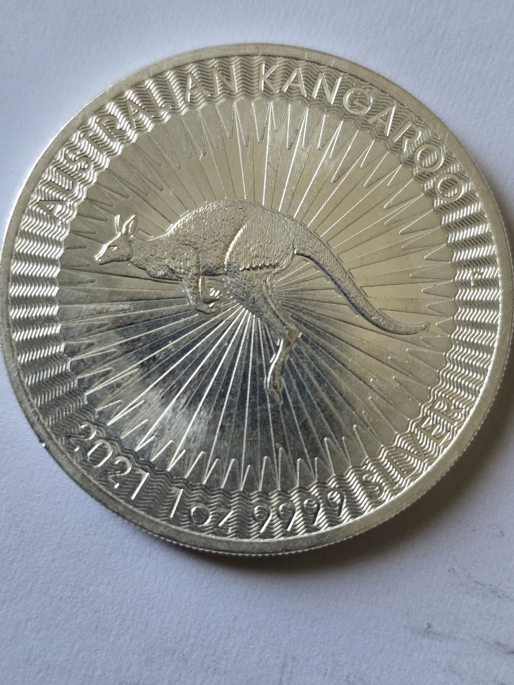 Tutti le monete: Australischer Silber Känguru 2021 1oz 999.9  – Nuovo (secondo la descrizione) da Pfäffikon SZ venduto da 26.4.14.17.25