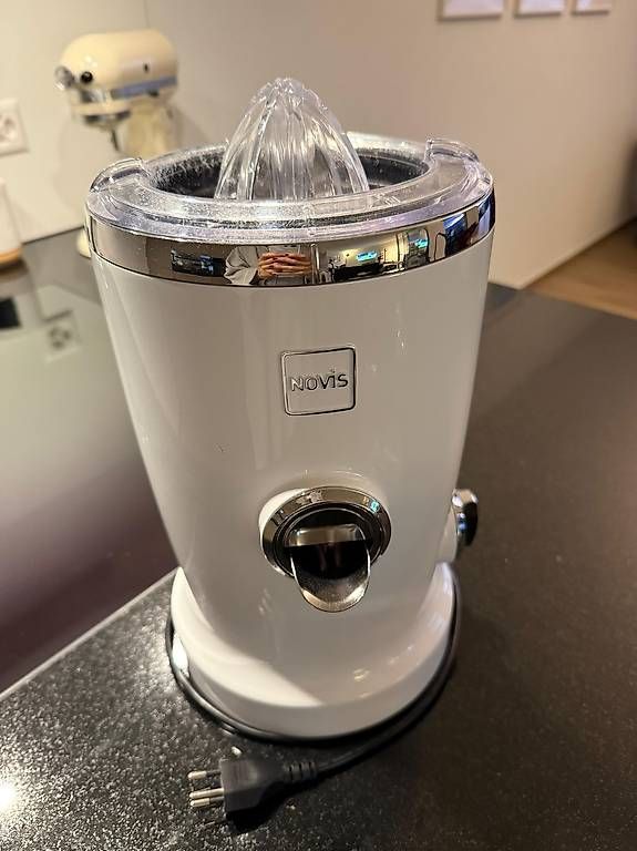 Appareils de cuisine: Novis Vita Juicer – D'occasion à Wetzikon ZH par masabelina63 1