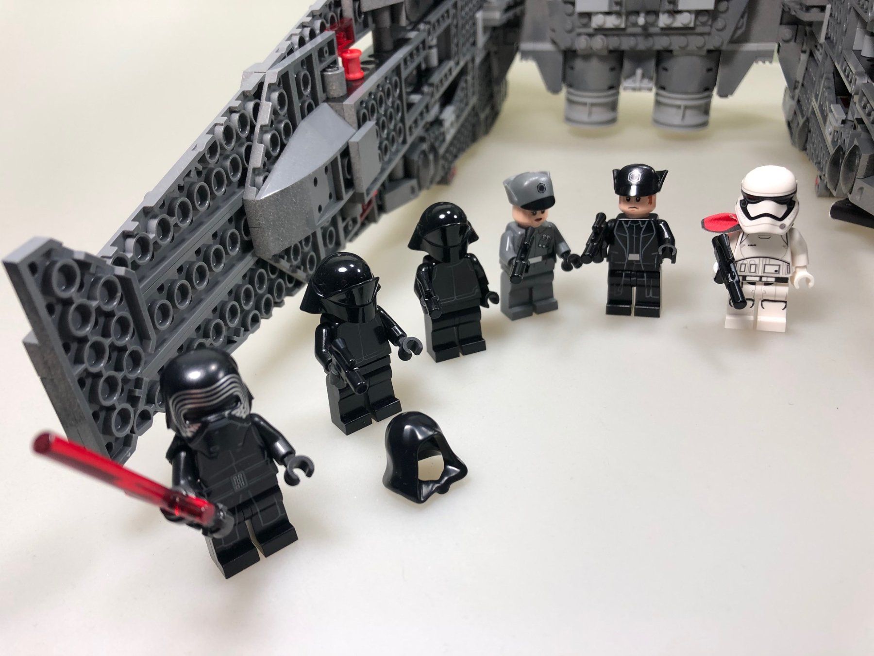 Lego Kit di costruzioni: LEGO Star Wars - Kylo Ren's Command Shuttle - 75104 – Usato da Widen venduto da Himan 1