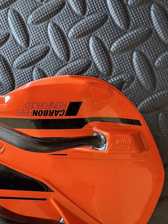 Syncros Ersatzteile: Syncros XM1.0 Sattel orange mit Carbon Streben – Gebraucht aus Aarburg von Trailsurfer 2