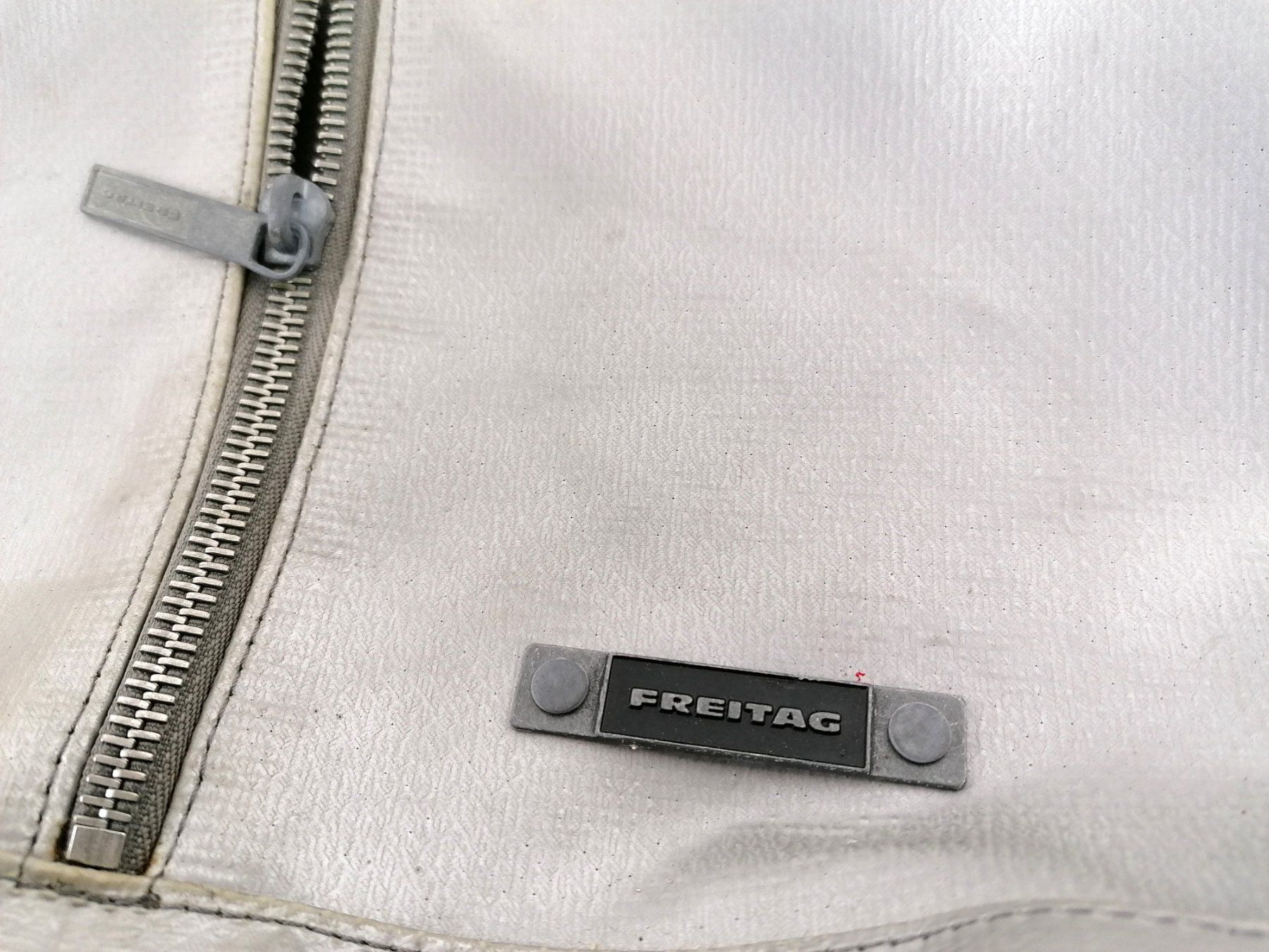 Freitag Zaini: Freitag Rucksack sehr hell grün – Usato da Köniz venduto da Brockenreich 1