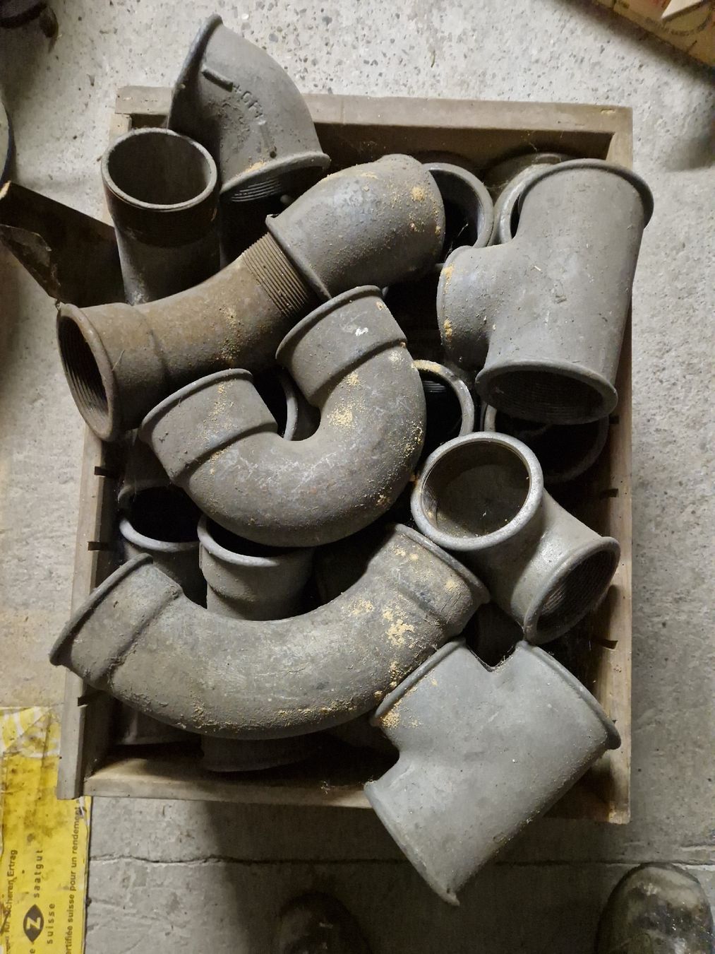 Tutti gli attrezzi: GF+ Metallformstücke – Usato da Studen BE venduto da valtra66 4