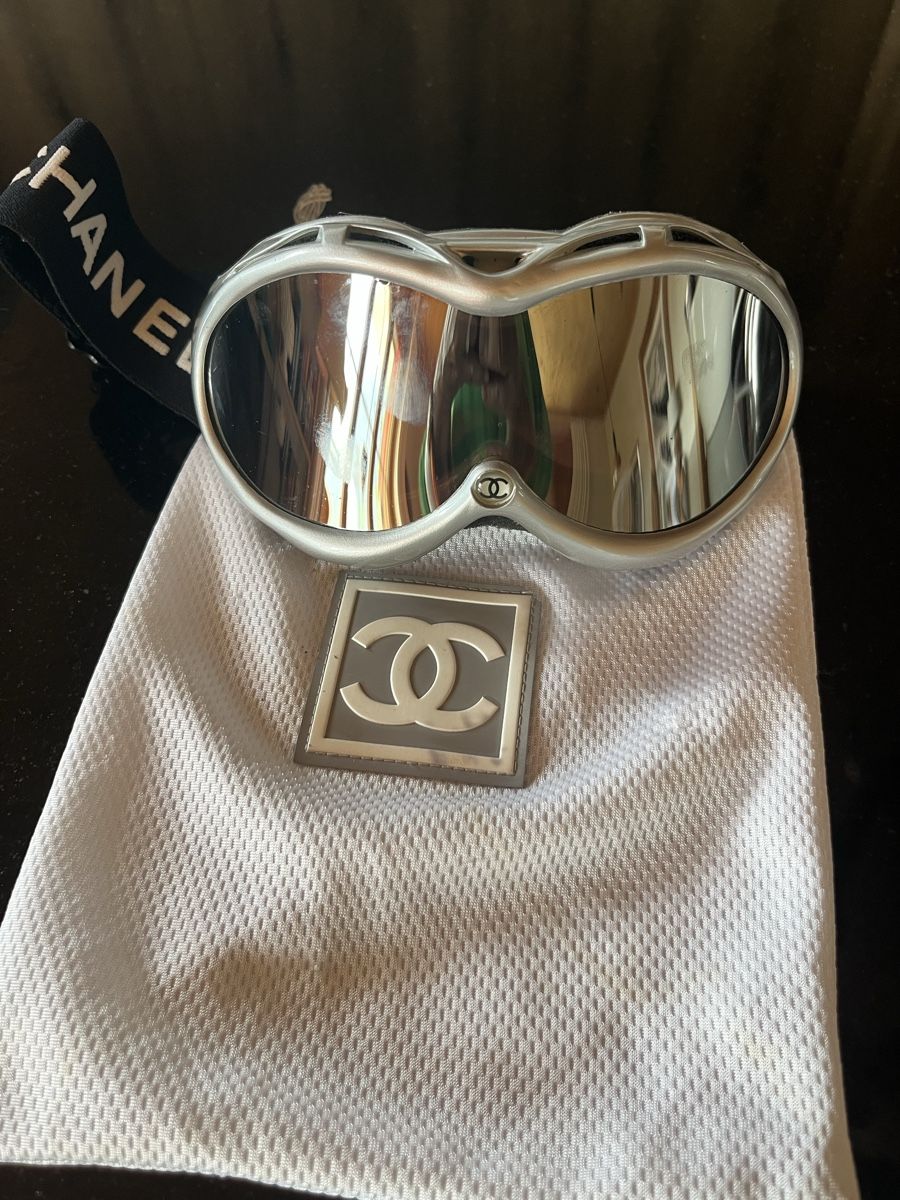 Chanel Occhiali & Lenti: CHANEL vintage skibrille – Usato da Saanen venduto da SoniaMichaela