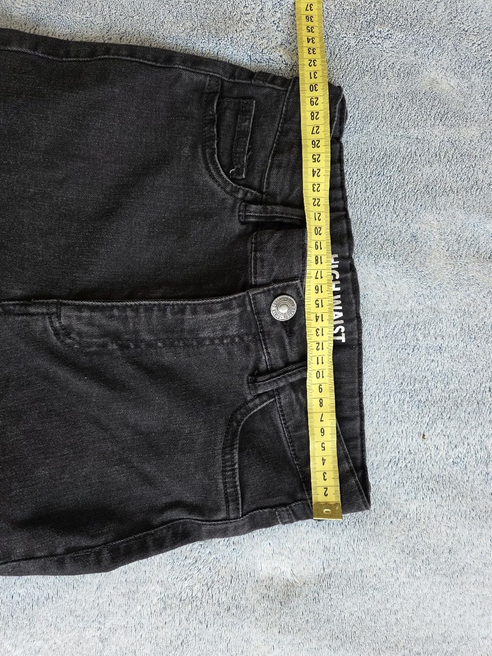 Pantaloni: Bootcut Mädchen Jeans, schwarz, Gr. 152, Top Zustand – Nuovo (secondo la descrizione) da St Gallen venduto da vir_5kgt 2