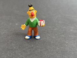 BULLYLAND VTG 1985 MUPPETS SESAMSTRASSE BERT mit PRÄSENT PVC