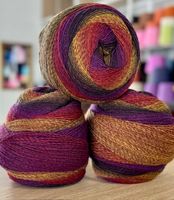 Strickwolle Farbverlauf 3 Knäuel 600g