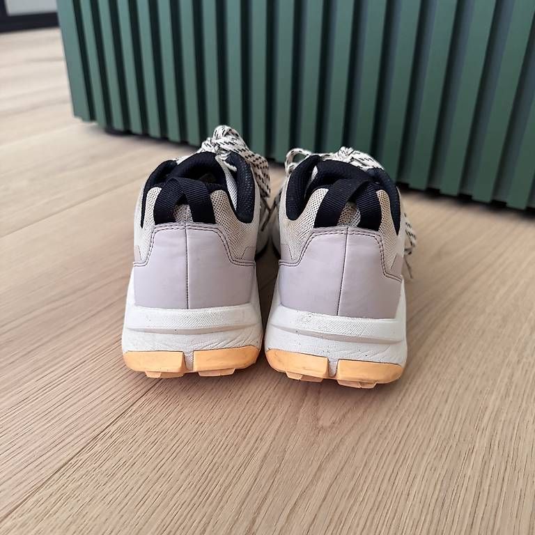 Chaussures femmes: Adidas Terrex Wanderschuh 39 1/3 – D'occasion à Solothurn par Juliasju 2