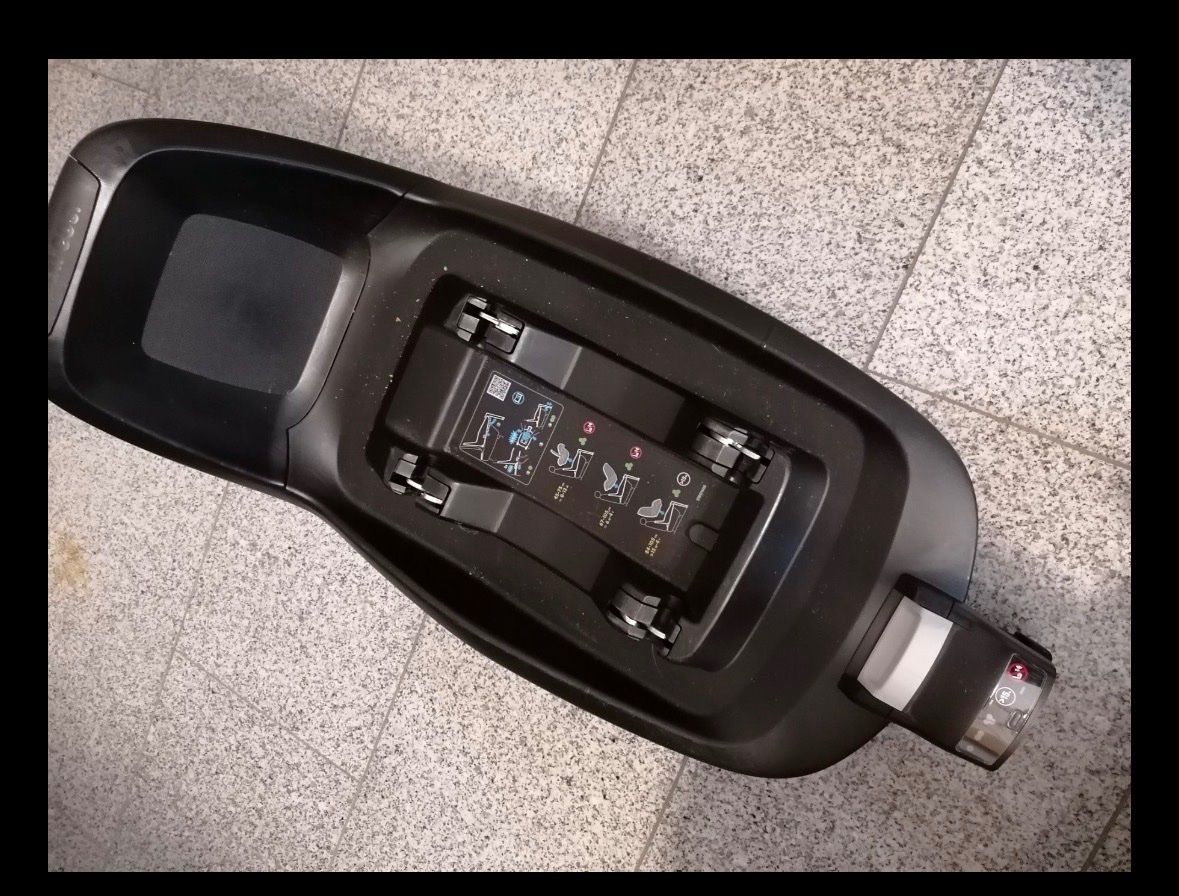 Maxi-Cosi Seggiolini per auto: Maxi-Cosi Pebble Plus Kindersitz mit Isofixstation – Usato da Liestal venduto da Efri33 7