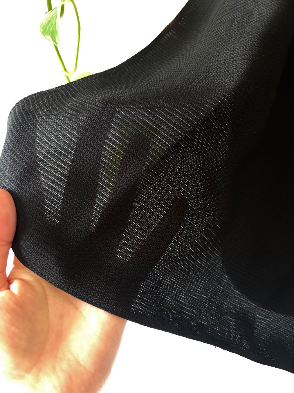Hosen: BERENIK Schwarze Hose mit Seitenschlitzen – Gebraucht aus Zürich von missmodernage 3