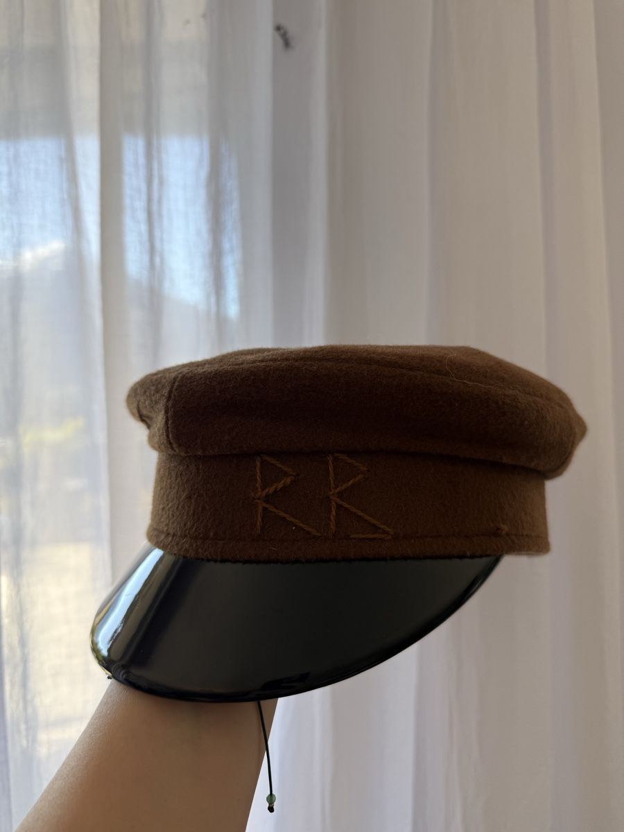 Ruslan Baginskiy Copricapi, berretti & cappellini: Ruslan baginskiy hat – Usato da Walchwil venduto da Luxury_wardrobe 1