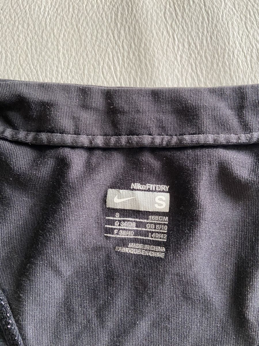 Top: 2 Nike Lauftops Gr S – Usato da Horgen venduto da smlecnik78 3