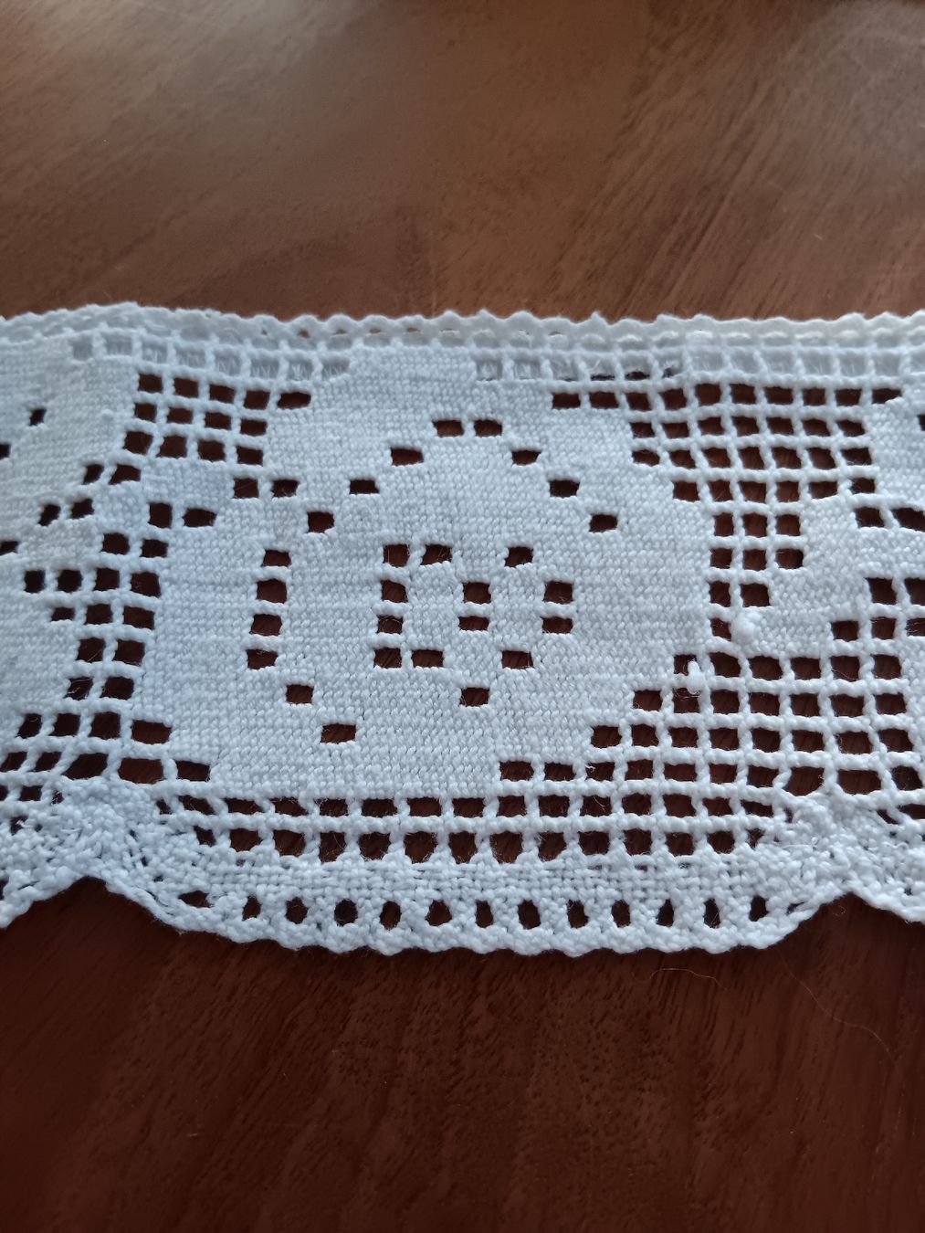 Biancheria da letto: gehäckelte bordure  – Usato da Ambrì venduto da Maerz87 1