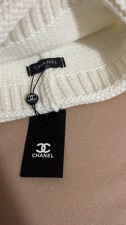 Copricapi, berretti & cappellini: Chanel Mütze – Nuovo e nell'imballaggio originale da Stettlen venduto da als_7wwm 2