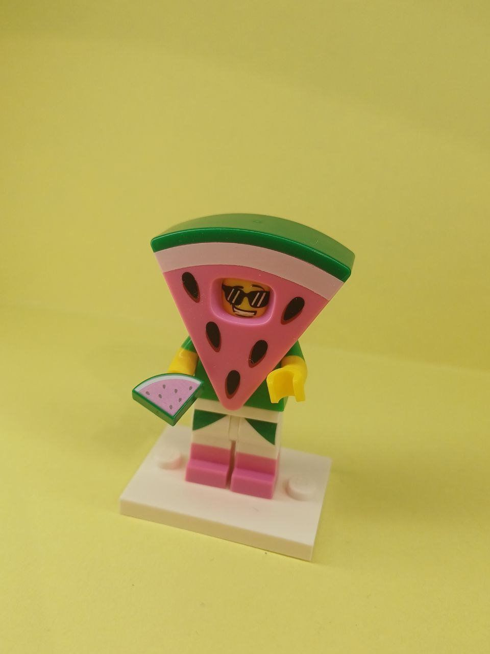 coltlm2-8 Lego Minifigures The Lego Movie 2 Watermelon Dude (Neu ...