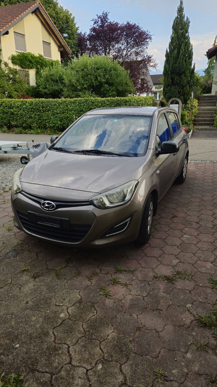 Hyundai Autos: Hyundai i20 – D'occasion à Oberriet SG par Wolfcrafter