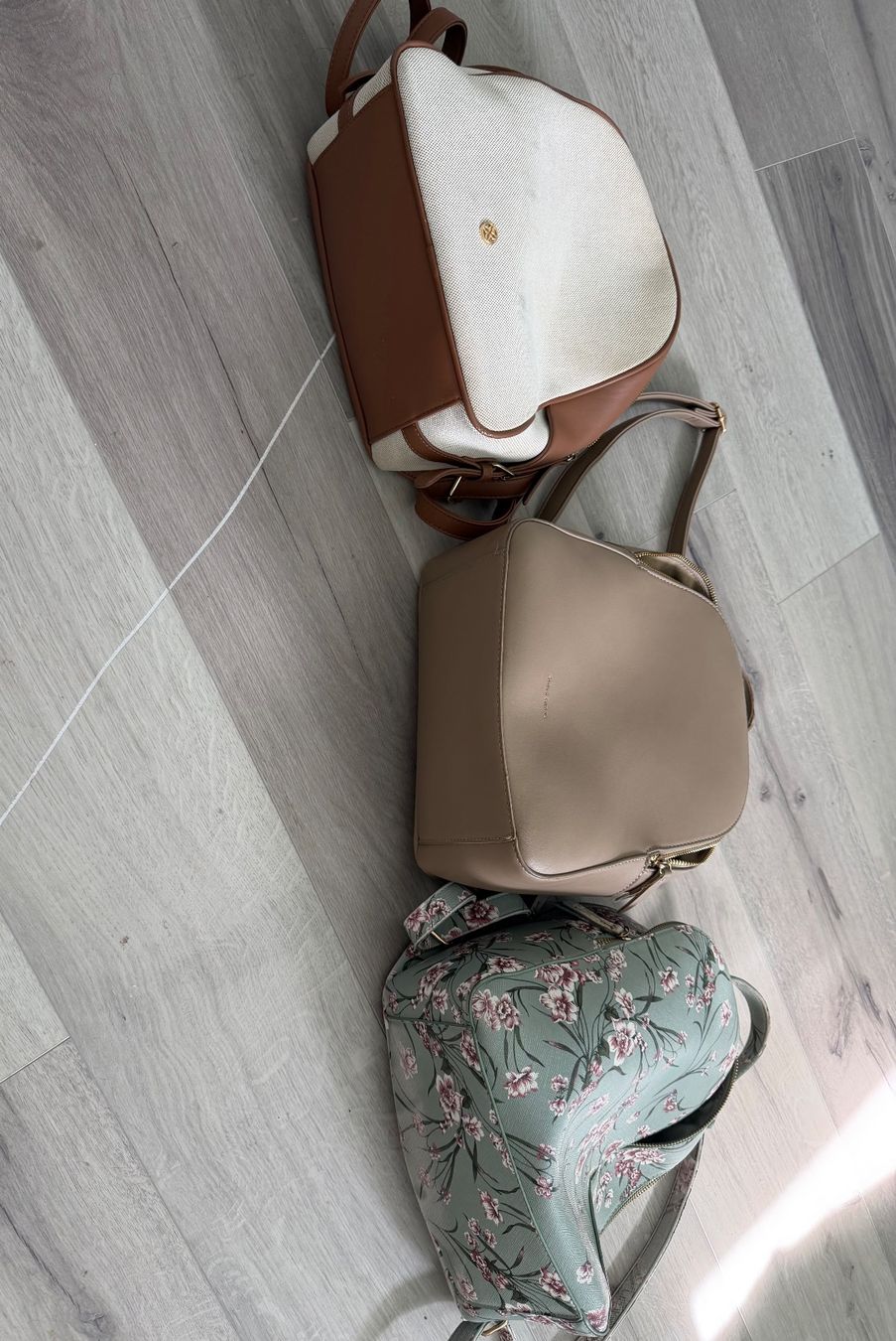 Taschen für Damen: Hand Tasche Rucksack Handtasche – Defekt aus Dottikon von 6571 3