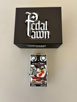 Pedal Pawn Chicken Quiff Tremolo