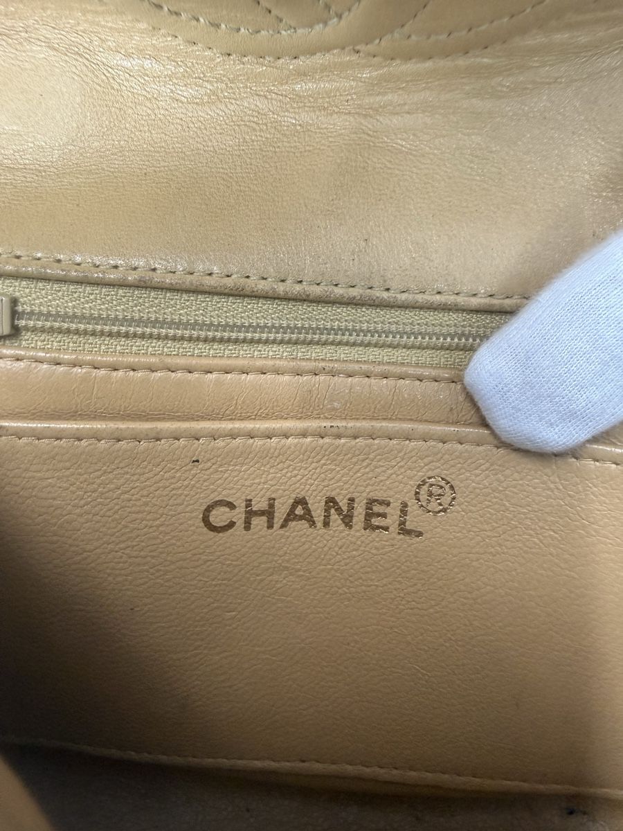 Chanel Borse da donna: Vintage chanel bag – Usato da Lausanne venduto da Unehistoiredesapes 6