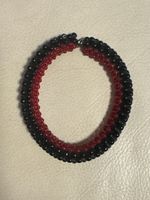 Handgemachtes Perlenarmband Rot/Schwarz mit Magnetverschluss