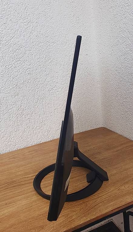 Monitor: Schermo Lenovo – Usato da Canobbio venduto da Pablo77 2
