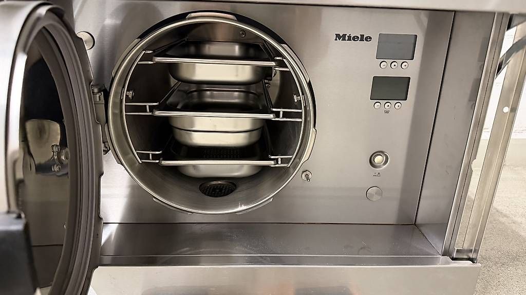 Miele Elettrodomestici da cucina: Miele DG 4164 Steamer Edelstahl – Usato da Künten venduto da buli76 4