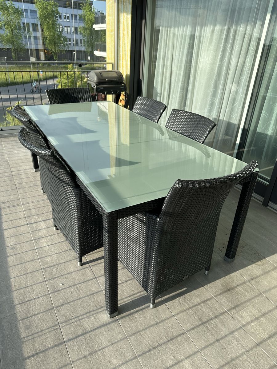Set de table et chaises: Zebra Marathon Gartentisch mit 6 Stühlen ab 1.-  – D'occasion à Hagendorn par Pokecollectorch