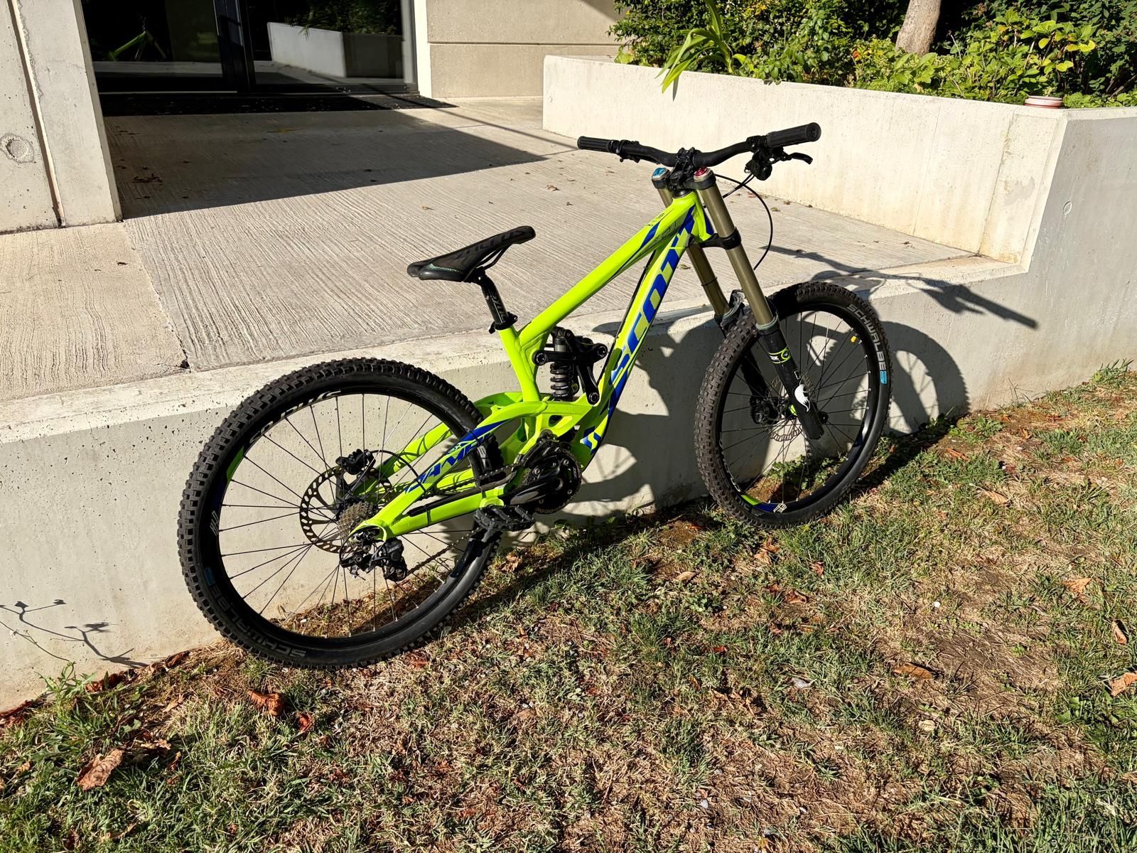 Scott Velos: Scott Gambler 20 DH 2014 – Gebraucht aus Genthod von del_xp7j