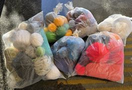 Garn Bündel verschiedene Farben neuer Zustand