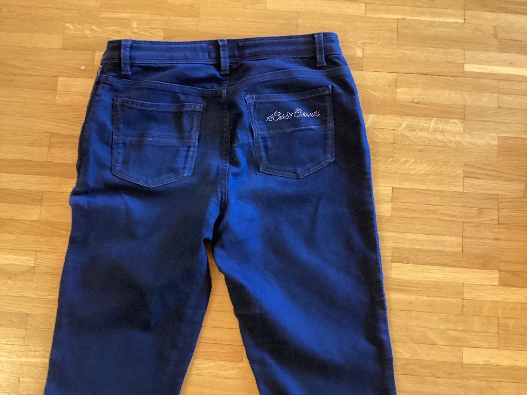 Jeans: Cerruti Jeans, coupe slip, taille 29 – Gebraucht aus Lausanne von lavirgule 2