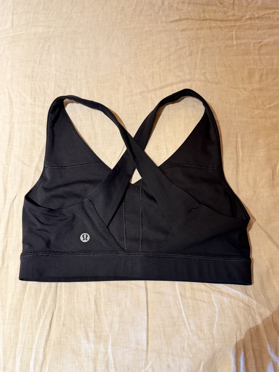 Lululemon Sonstige Unterwäsche: Lululemon sports bra 8 – Gebraucht aus Schönried von theapplew 1