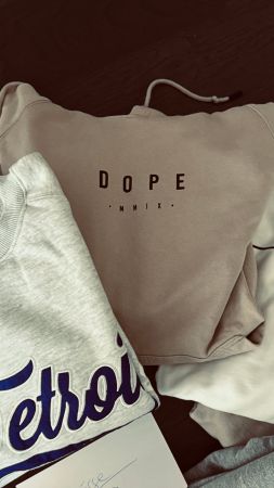 Kleiderset Grösse S, Tshirts, Pullis, Jäggli, super, toll