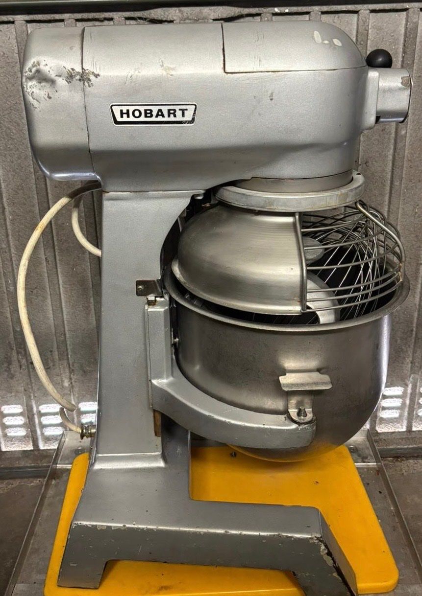 Appareils de cuisine: Teigknetmaschine – D'occasion à Spreitenbach par durmis04