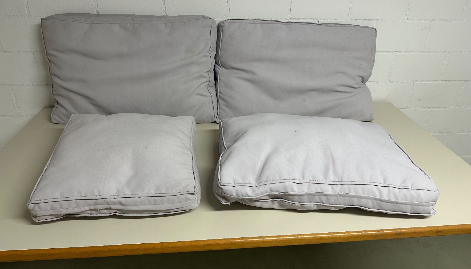 Sofas: Garten Lounge mit Polsterung, gebraucht | NP: 550 CHF – D'occasion à Winterthur par vavrova.lucy 4