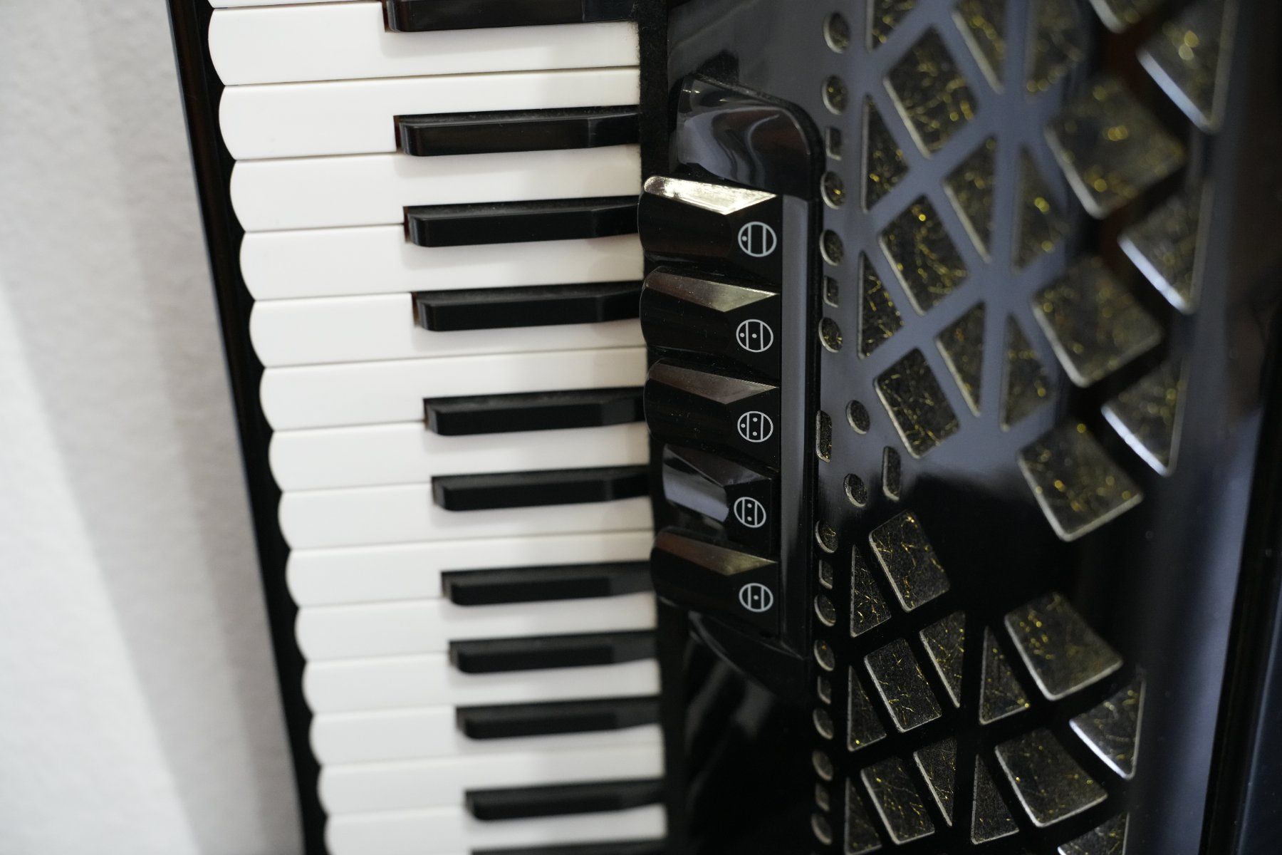 Strumenti musicali: Startone Piano Accordion 72 Black MKII – Usato da Neuchâtel venduto da yan_lq56 2