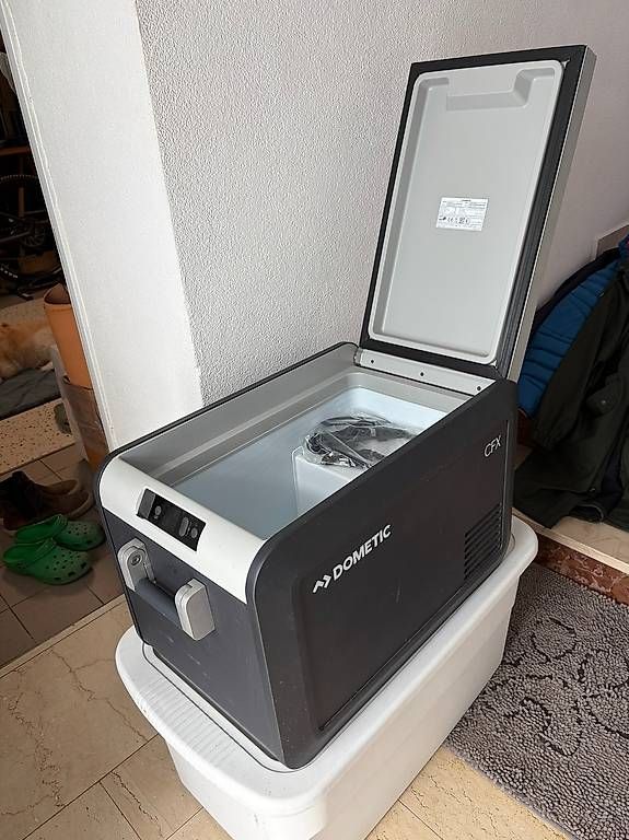 Dometic Frigoriferi & Refrigeratori: Dometic CFX 3 35, great condition – Usato da Pregassona venduto da camus84 4