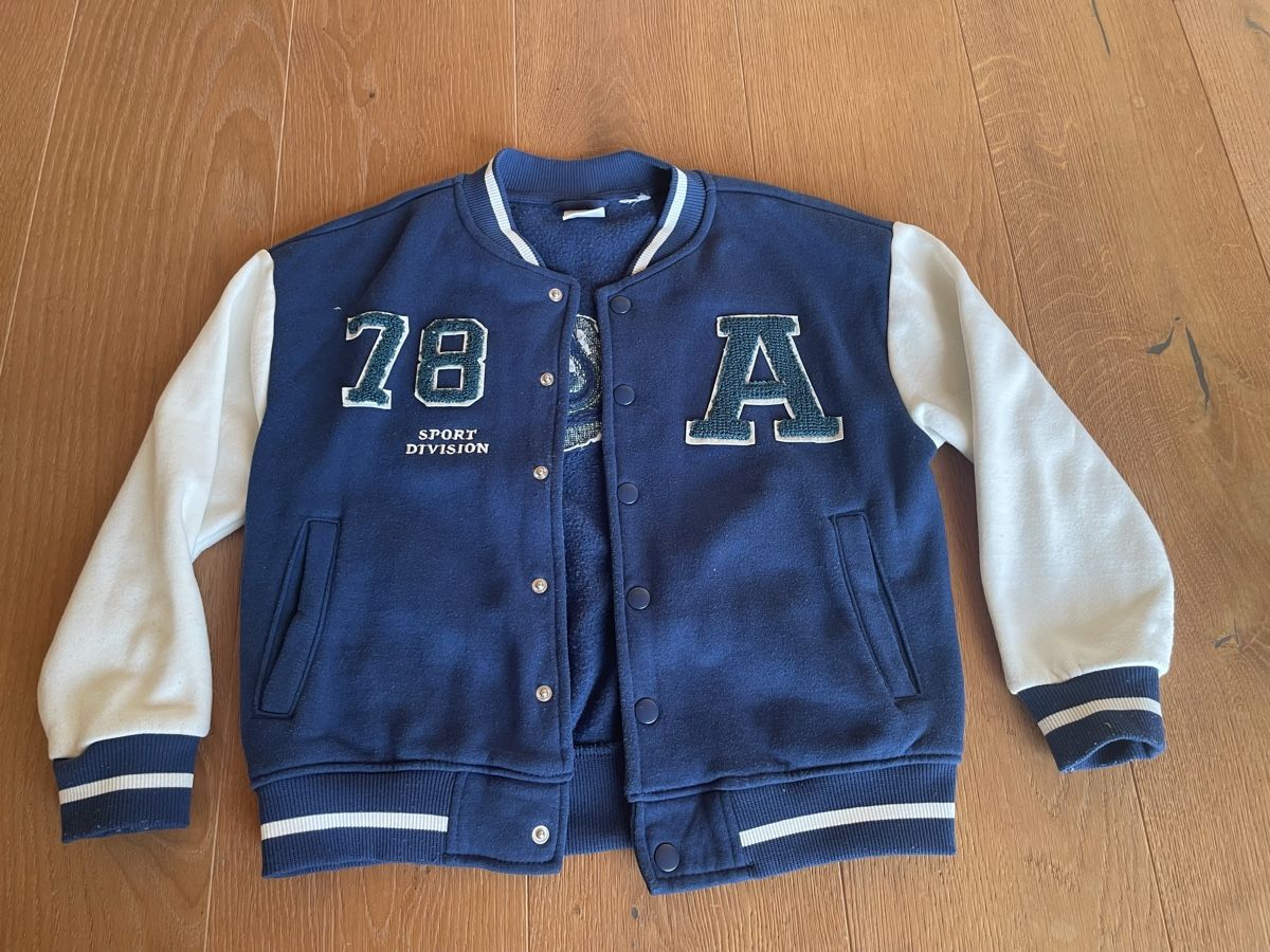 Giacche & Cappotti: College Jacke / Sweatjacke – Usato da Aarwangen venduto da erd_ngx8 1