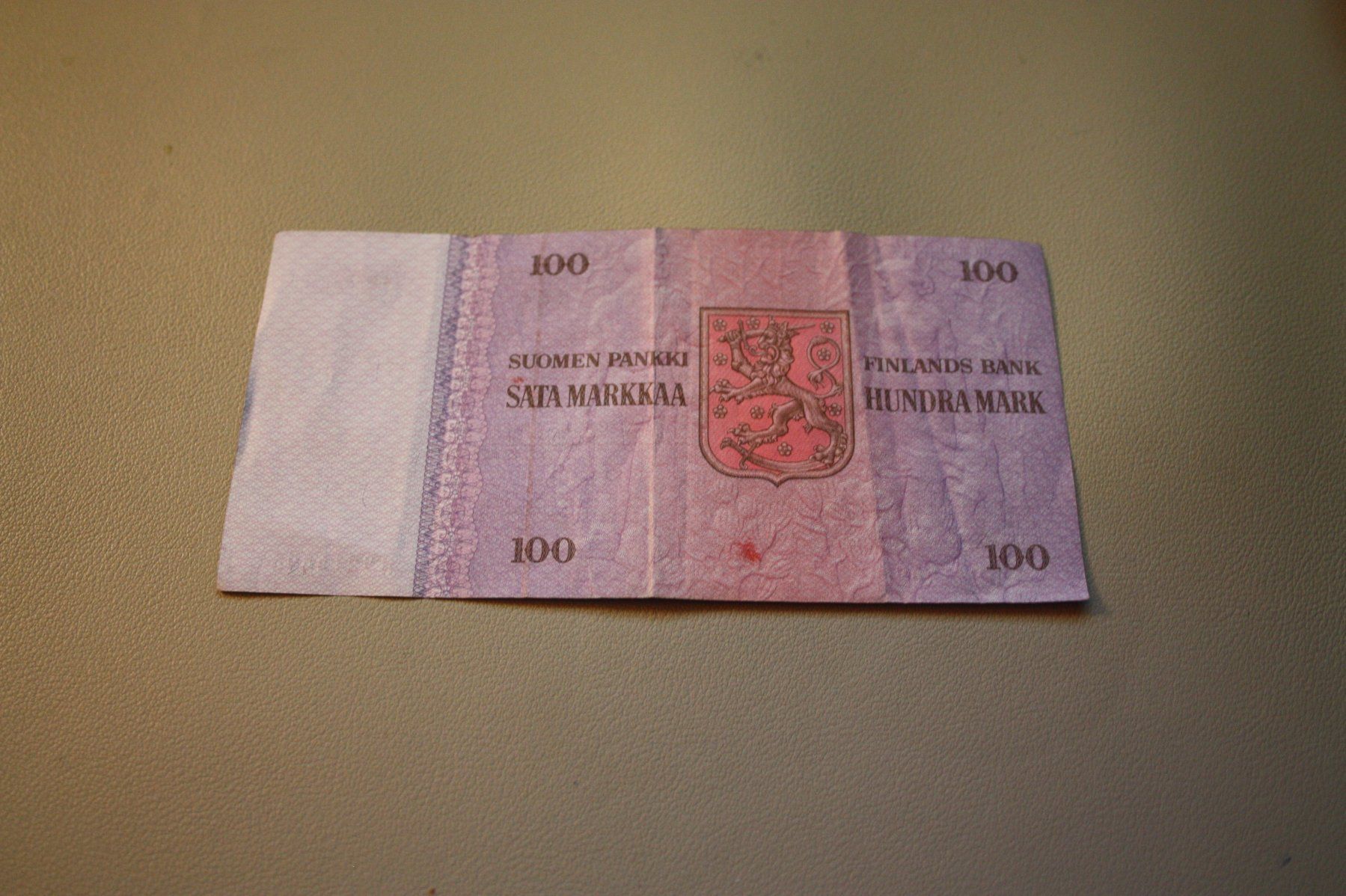 Banknoten: Note Finnland 100 Suomen Pankki 1976 – Gebraucht aus Flüelen von Alt-und-Neu 2