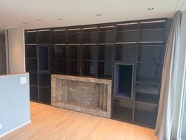 Hochwertiges Regal für Wohn-/Schlafzimmer mit Beleuchtung